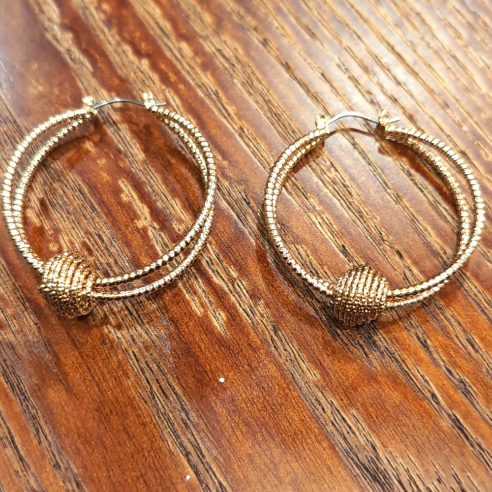 Spring Ball detail Gold Hoop Earrings